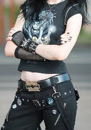 2000s-Emo-Fashion